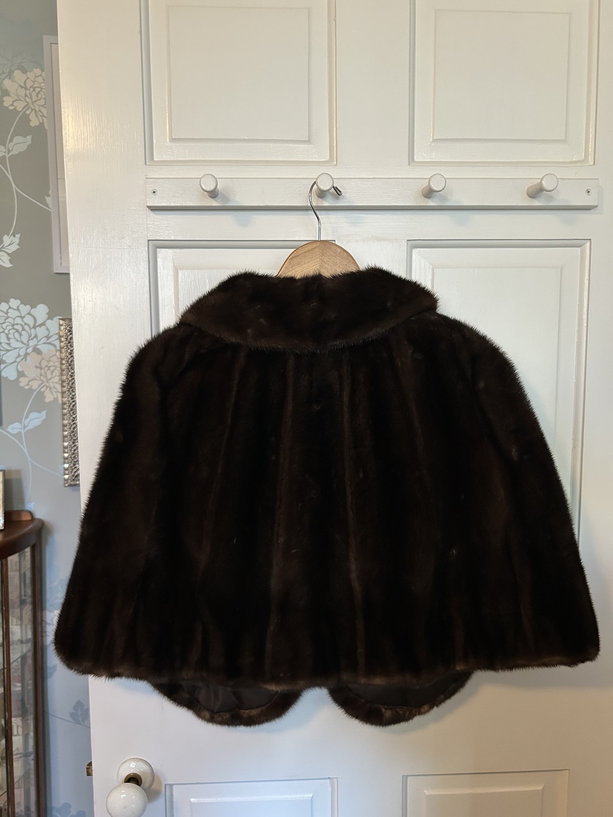 1960s Brown Mink Shrug, image 3