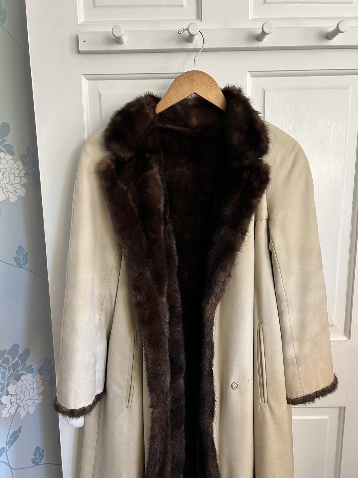 Khaki Mink-Lined Trench Coat, image 2